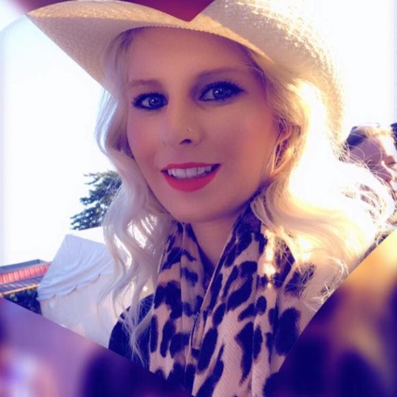 Meet your Posher, Shannon - Picture 1 of 1